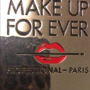 Make up for ever eye shadow palette